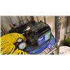 Image 2 : CAMPBELL HAUSFIELD AIR COMPRESSOR AND AIR TANK