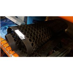 RUBBER MAT