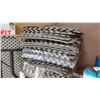 Image 1 : LOT OF SHOP FLOOR PADS