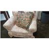 Image 2 : 2 LIVING ROOM CHAIRS