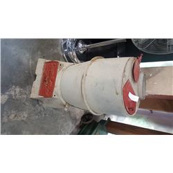 CAST IRON BUCKEYE EGG INCUBATOR