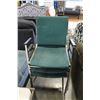Image 1 : 3 STACKING ARM CHAIRS