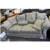 Image 1 : DECORATIVE ROLLED ARM SOFA AND LOVESEATWITH ACCENT PILLOWS