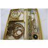 Image 2 : TRAY OF ESTATE GOLD TONE JEWELLRY