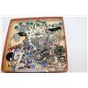 Image 2 : BOX OF RHINESTONE JEWELLRY