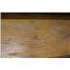 Image 3 : OAK TABLE W/ 5 CHAIRS AND 2 LEAVES