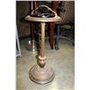 Image 2 : ASH TRAY ON STAND