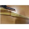 Image 2 : KAZAMA LONG BOW WITH LEATHER QUIVER AND ARROWS
