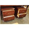 Image 2 : PAIR OF AMERICAN MARTINSVILLE 2 DRAWER NIGHTSTANDS