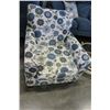 Image 2 : ASHLEY FURNITURE ARMCHAIR