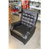 Image 2 : BLACK LEATHER BUTTON BACK ROCKING RECLINER