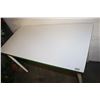 Image 2 : WHITE DESK