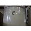 Image 2 : NUMBER 5 MEDALTA CROCK