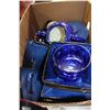 Image 3 : BOX OF BLUE DISHES AND GLASSES
