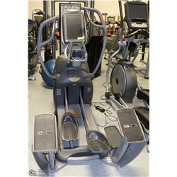 OCTANE FITNESS PRO 4700 SMART STRIDE MACHINE
