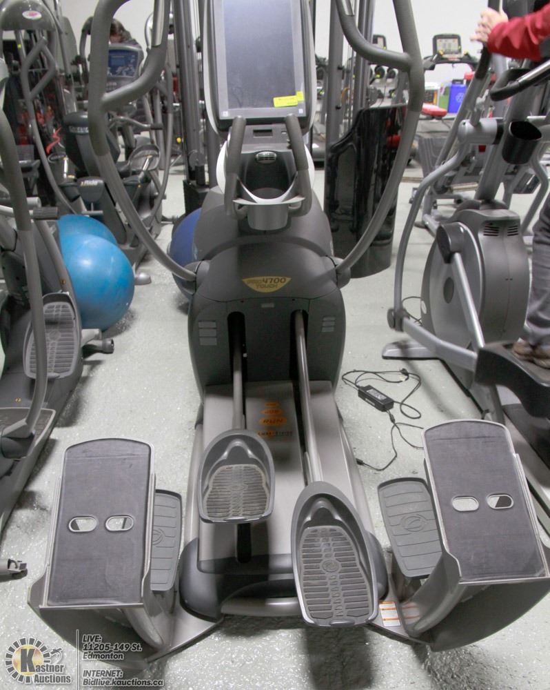 OCTANE FITNESS PRO 4700 SMART STRIDE MACHINE