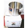 Image 1 : NEW THERMALLOY STAINLESS STEEL 40 QUART STOCK POT