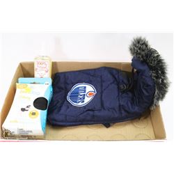 NEW DOG SUPPLIES LOT INCL OILERS DOGGIE PARKA.