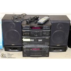 SANYO CD/TAPE STEREO WITH SPEAKERS