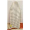 Image 1 : TABLE TOP IRONING BOARD