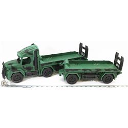 TOYS-R-US ARMY TRUCK W/ VEHICLE TRAILER