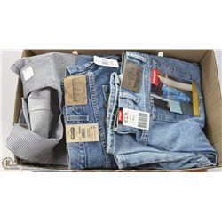 BOX WITH 2 PAIR OF WORK JEANS SIZE 40 X 30 AND