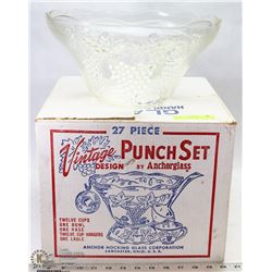 27 PIECE VINTAGE ANCHOR HOCKING PUNCH SET
