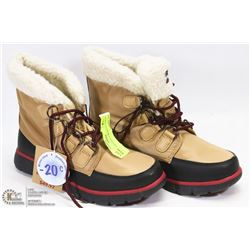 CANADIANA SIZE 8 WOMENS ANKLE BOOTS