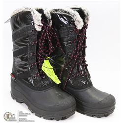 CANADIANA SIZE 3 YOUTH WATERPROOF SOLE BOOTS