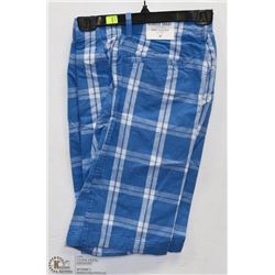 NEW MENS SHORTS SIZE 30