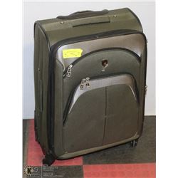 TPRC LUGGAGE WITH WHEELS
