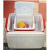 Image 1 : 2 RED CAMPING COOLERS