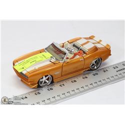 1968 CHEVROLET CAMARO SS ORANGE AND YELLOW DIECAST