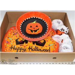 BOX OF 19 NEW ASSORTED SIZES HALLOWEEN TRAYS