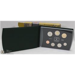 2000 CANADIAN SPECIMEN SET IN BOX.