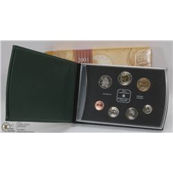 2001 CANADIAN SPECIMEN SET IN BOX.