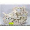 Image 1 : CARVED WHITE 3 HORSE FIGURE