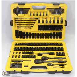 183PC STANLEY PROFESSIONAL GRADE TOOL SET WITH