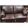 Image 2 : NEW WINE LEATHERETTE NAILHEAD 84" SOFA WITH 60"