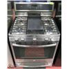 Image 1 : GE STAINLESS NATURAL GAS STOVE WITH WARMING DRAWER