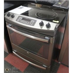 GE BLACK AND SLATE GREY CERAMIC TOP STOVE