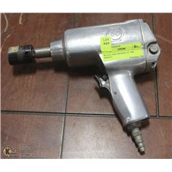 BLACK AND DECKER 1/2" AIR IMPACT WRENCH