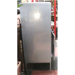 GREY METAL CABINET, NO KEYS