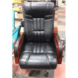 LEATHERETTE HYDRAULIC 28" OFFICE CHAIR.