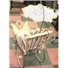 Image 4 : LARGE VINTAGE WICKER CARRIAGE WITH PALMARY