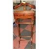 Image 1 : SOLID WOOD VALET STAND