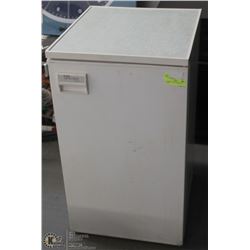 DANBY DIPLOMAT SERIES BAR FRIDGE