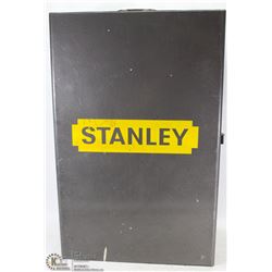 STANLEY METAL TOOL CHEST 15" X 23" X 8" WITH