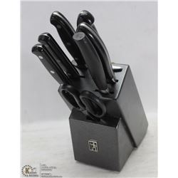 JA HENCKLES KNIFE SET WITH BLOCK INCL 6 KNIVES &