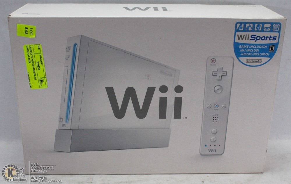 COMPLETE WII SYSTEM IN AN ORIGINAL BOX Kastner Auctions